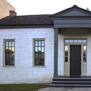 Susanna Dickinson Museum