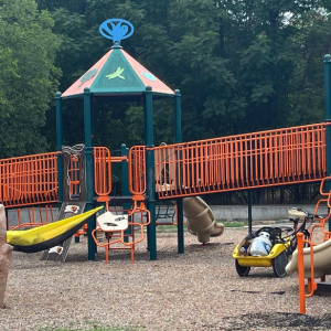 Roy Guerrero Metropolitan Park Plaza